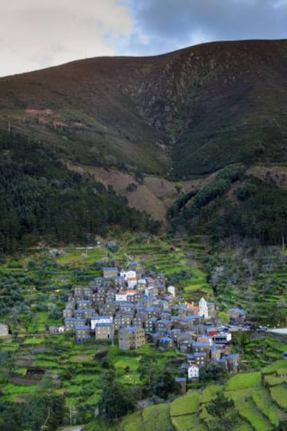 El pueblo de pizarra de Piódão, en la Serra da Estrela (Portugal).  