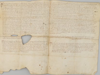 Digitalized image of the 'Parchment of Fístoles' or the 'Will of Count Gundesindo.'