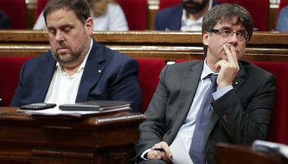 Oriol Junqueras i Carles Puigdemont, aquest dimecres al Parlament.