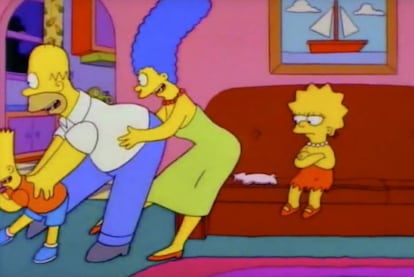 Todos tenemos algún amigo así. Conocen mejor los porcentajes de grasa de los alimentos que el número de teléfono de su madre. Así que la conga de Homer, Marge y Bart ante una vegetariana Lisa es el sueño de cualquiera que tenga un amigo de esos que, ni en verano, esté dispuesto a tomar una patata frita. Eso sí, se cansará de babear en la lejanía por las tuyas.