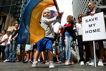 Protesta contra la invasión rusa a Ucrania en Sídney (Australia).