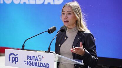 La vicesecretaria de Movilización y Reto Digital del PP nacional, Noelia Núñez, durante un acto del PP el pasado 15 de marzo, en Logroño.