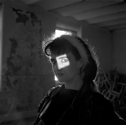 Ana Curra (1986).