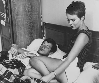 'À bout de souffle', titulada 'Al final de la escapada' en España, fue la película que convirtió en un símbolo a Jean Seberg y a su compañero de reparrto Jean Paul Belmondo.