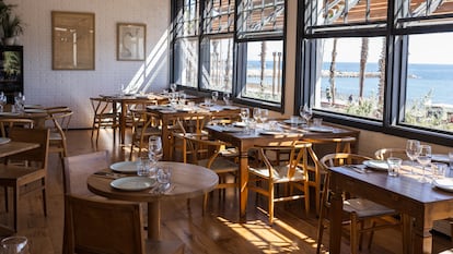 El menjador del restaurant Barraca, situat a la Barceloneta.