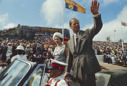 Isabel II y el príncipe Felipe, durante una visita a las Bahamas en 1966.