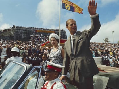 Isabel II y el príncipe Felipe, durante una visita a las Bahamas en 1966.