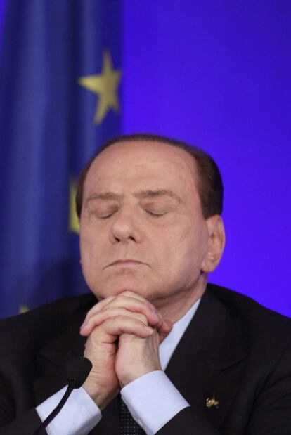 Silvio Berlusconi, ayer en la cumbre de Cannes.