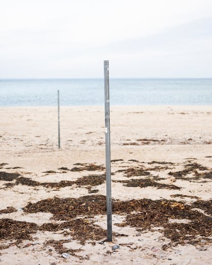 Restos de la vieja frontera en la playa de Priwall, al norte de Alemania.