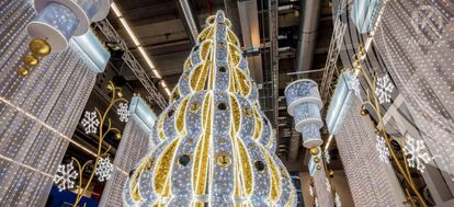 Iluminaciones Ximénez factura 15,9 millones de euros y da empleo a unas 600 personas.
