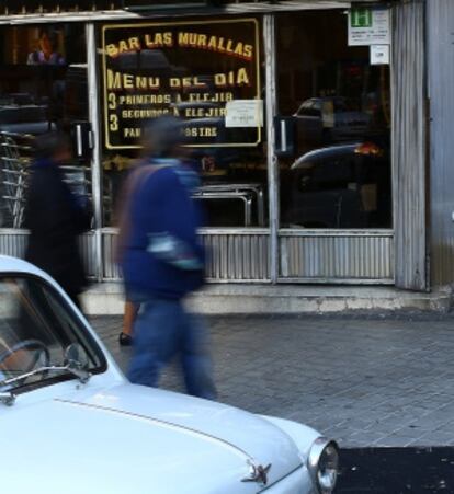 El bar La Muralla, situado en Villaverde (Madrid), donde se ha rodado el anuncio de la Loteria de Navidad de 2014.