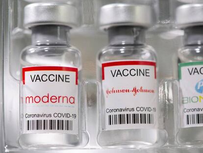 Dosis de las vacunas de Moderna, Jannsen y Pfizer