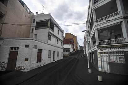 Calle de la localidad de Puerto Naos (Los Llanos de Aridane), evacuada desde el 19 de septiembre.
