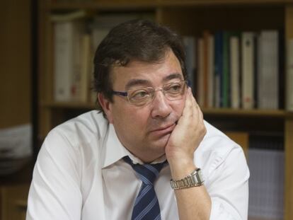 Fernández Vara, en un momento de la entrevista.