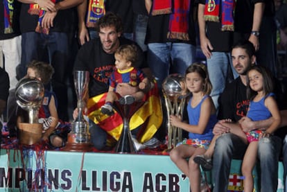 Grimau y Navarro, en la celebración ayer de la Liga de baloncesto.