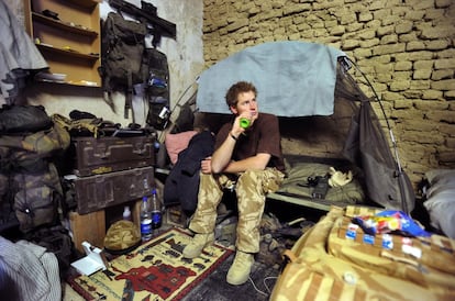 El hijo de Carlos de Inglaterra, en la base de Afganistán en la que sirvió en 2008.