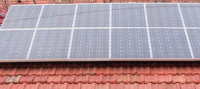 Muchas familias ya tienen instaladas placas solares.