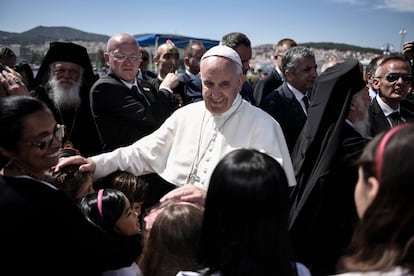 El papa Francisco, durante su visita a Lesbos, Grecia, el 16 de abril de 2016.