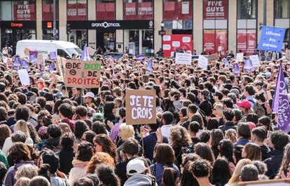 Manifestación en apoyo a Gisèle Pélicot, el sábado en París.