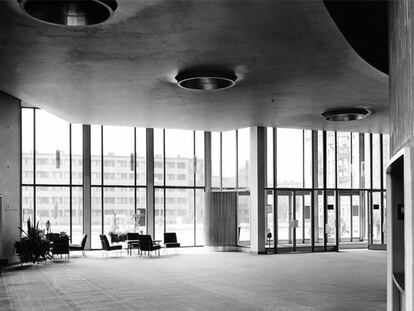 Cine Kosmos. Berlin-Friedrichshain (1961-62).