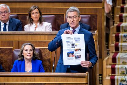 El presidente del PP, Alberto Núñez Feijóo, durante una sesión de control al Gobierno en el Congreso.