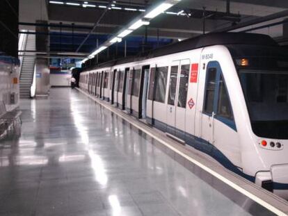 Unidad de Metro de Madrid de CAF.