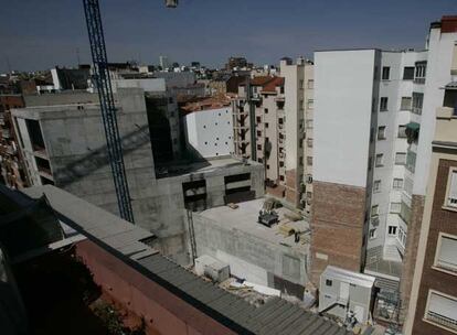 Solar de la calle Palafox, números 2 y 4, que el Ayuntamiento vende para la construcción de pisos.