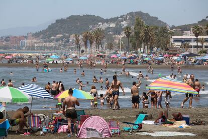 Las playas de El Palo, en Málaga, esta mañana.