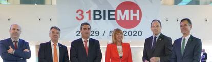 Eduard Farran y Bruno Manzanares, de Aimhe, junto a Xabier Basañez y Mari Carmen Gorostiza de BEC, acompañados de César Garbalena y Xabier Ortueta de AFM.