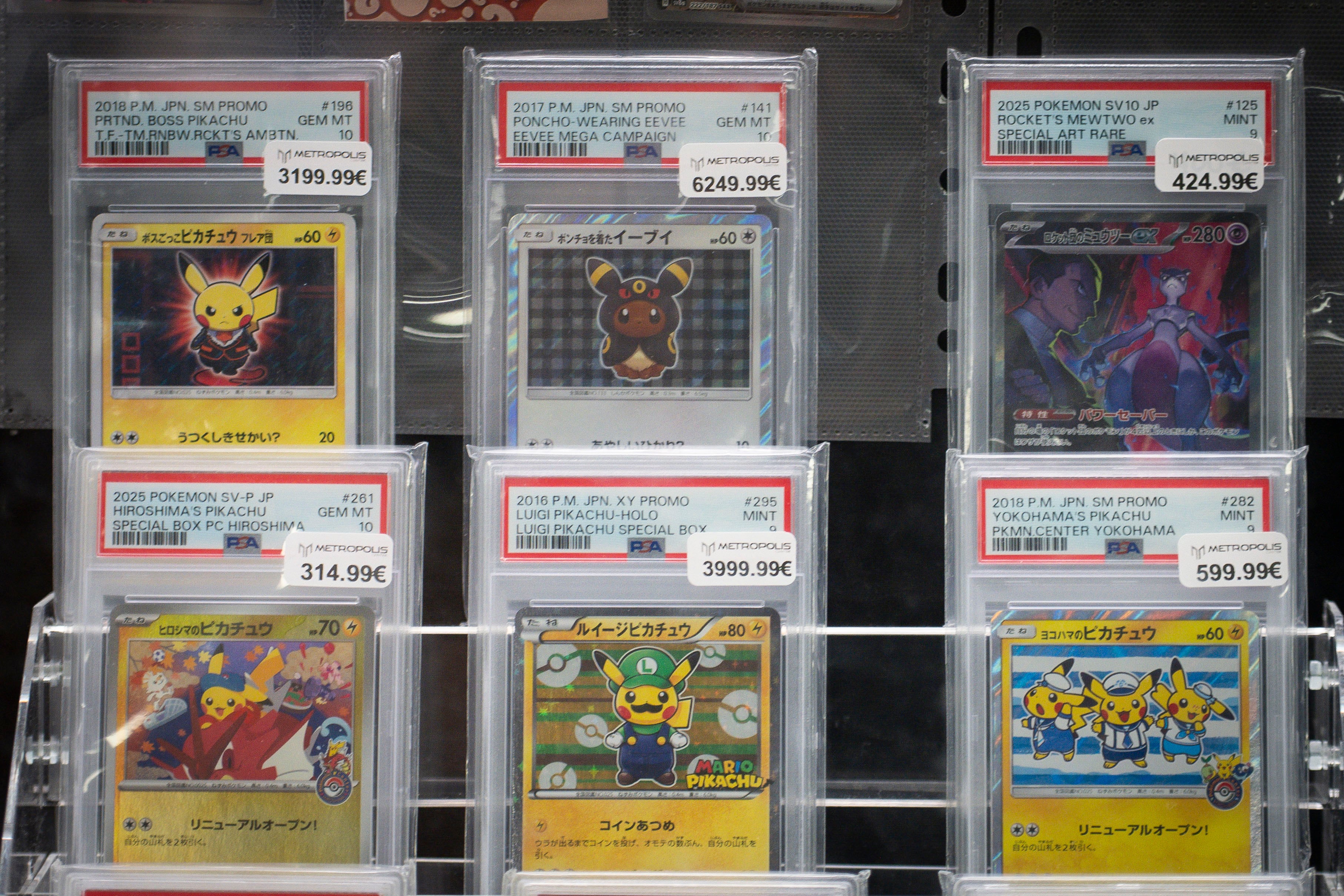 Locura financiera por las cartas Pokémon en su 30º aniversario: “Aquí especula todo el mundo”