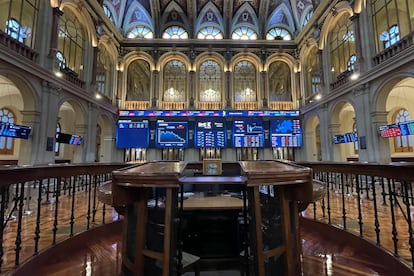 Interior de la Bolsa de Madrid. EFE