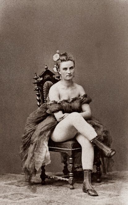 Viennese prostitute in pose