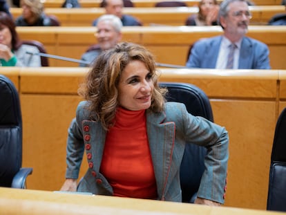 La ministra de Hacienda, María Jesús Montero, esta semana en el pleno del Senado.
