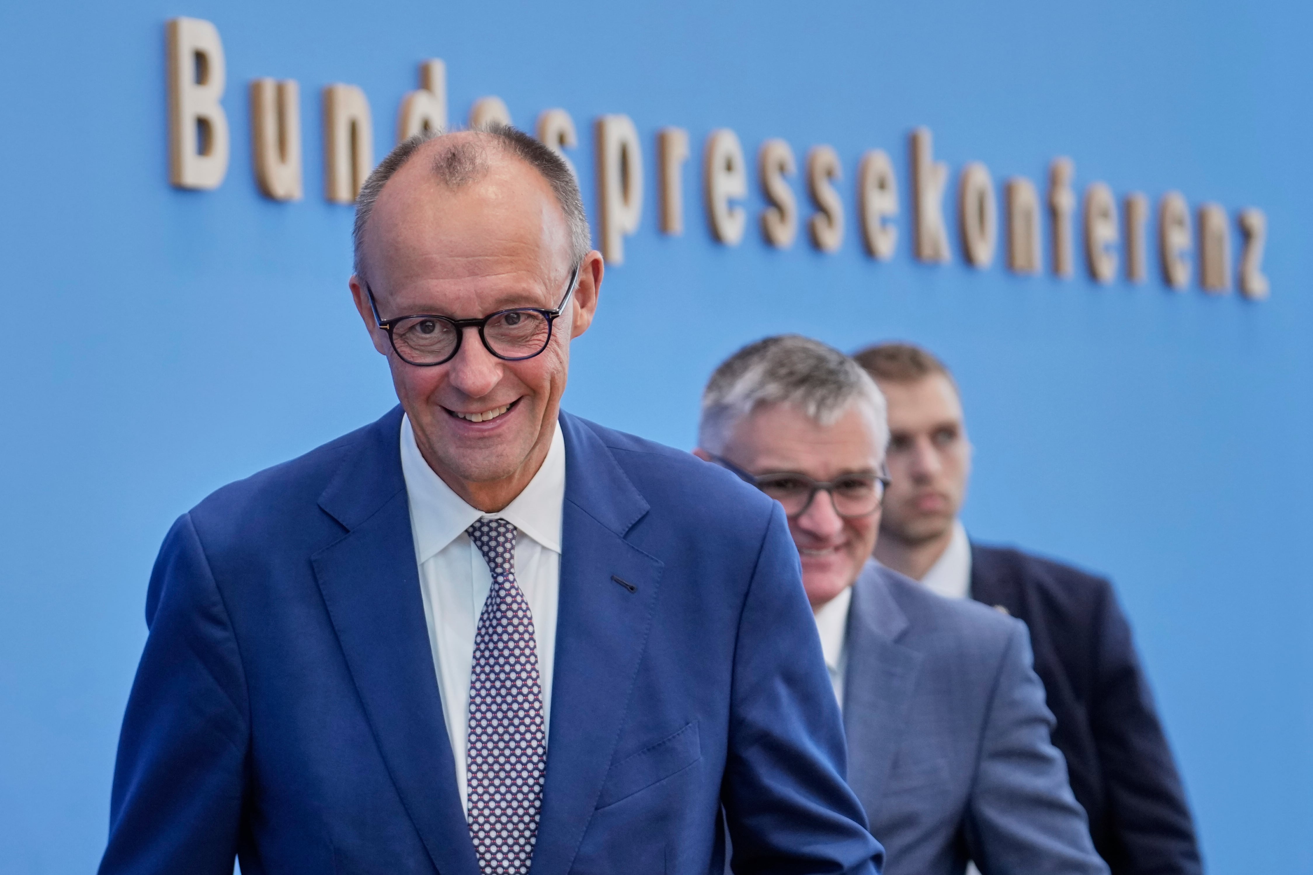 La elección de una jueza del Constitucional alemán provoca la primera crisis en el Gobierno de Merz
