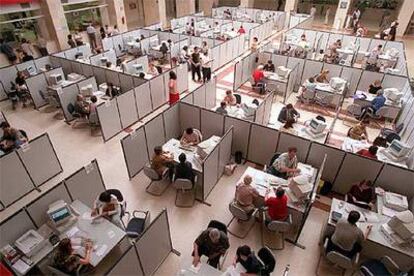 Oficinas de atención al público en una delegación de Hacienda de Madrid.