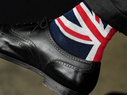 Detalle de los calcetines del europarlamentario brit&aacute;nico Nigel Farage en el Parlamento Europeo en Estrasburgo (Francia) hoy.