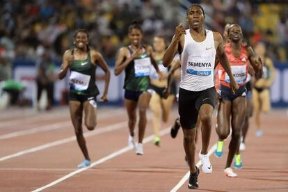 Semenya, el 4 de mayo, ganando los 1.500m de la Diamond League.