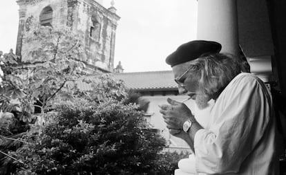 Ernesto Cardenal en León (Nicaragua) en 1979.
