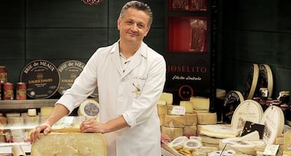 José Manglano en una de sus tiendas.