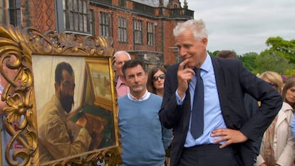 Rupert Maas, con la obra de Alma-Tadema en el espacio de la BBC.