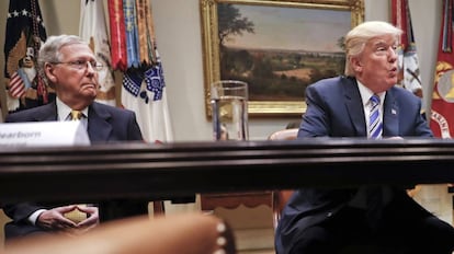 Donald Trump y Mitch McConnell, en junio en la Casa Blanca