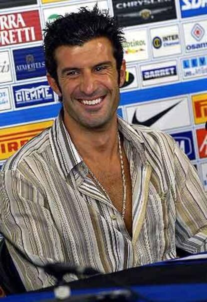 Luis Figo, durante una rueda de prensa.