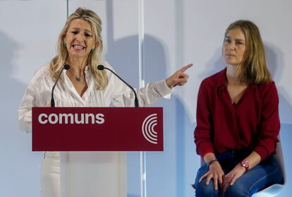 La vicepresidenta segunda del Gobierno, Yolanda Díaz, y la candidata de Comuns Sumar a la presidencia de la Generalitat, Jessica Albiach, en L'Hospitalet de Llobregat este domingo. 