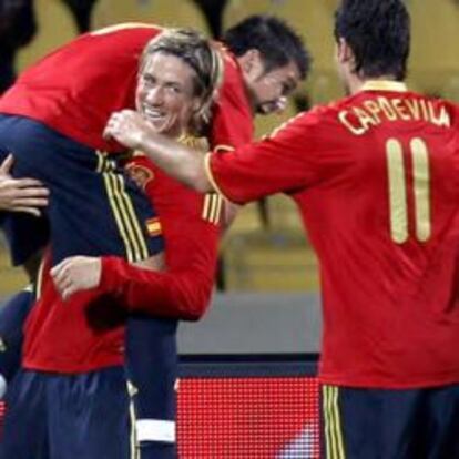 Fernando Torres celebra un gol frente a Nueva Zelanda