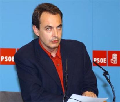 José Luis Rodríguez Zapatero, durante la rueda de prensa que ha ofrecido hoy en la sede del PSOE.