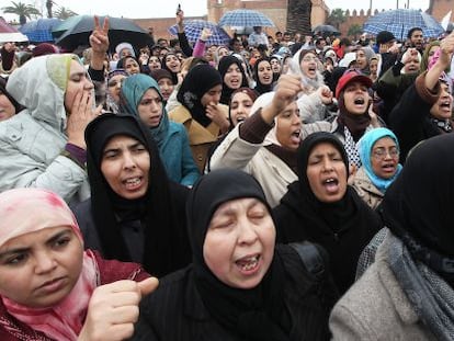 Manifestantes en Rabat el 20 de febrero de 2011.