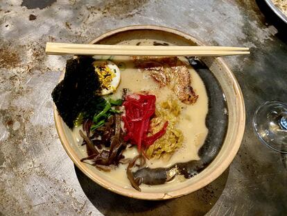 Tonkotsu Ramen, en el restaurante Chuka Ramen Bar. J. C. CAPEL