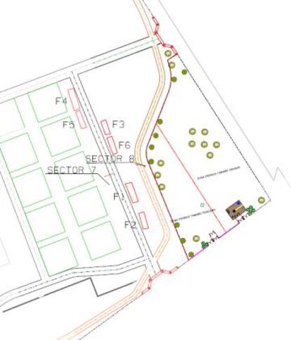 Mapa donde se señala la fosa número ocho y el emplazamiento del parque.