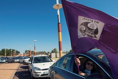 Marcha en la A-44 a su paso por Jaén contra el "ninguneo y el maltrato histórico" a la provincia, el 14 de febrero de 2021.