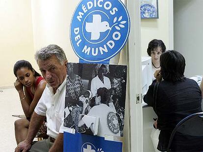 Consulta de la ONG Médicos del Mundo en Sevilla.